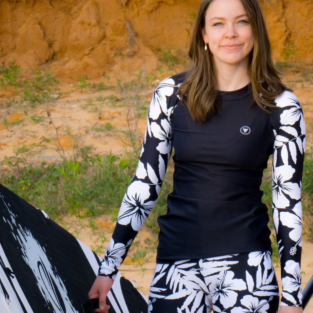 Women's UPF 50+ Rash Guard, Black White Hibiscus Berry Jane™