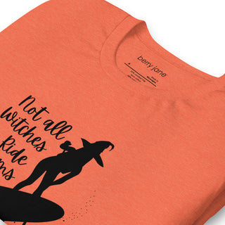 Halloween T-Shirt, Paddleboarding Witch, funny SUP Tee T-Shirts Berry Jane™